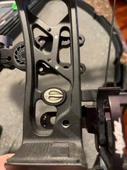 Elite Option 7 Complete Package RH 60lb w/ 12 arrows and 9 Exodus 100gr BH tips