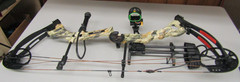 Bear Vast Compound Bow 20-30″ Draw Length 70lbs w/ sight, quiver + more