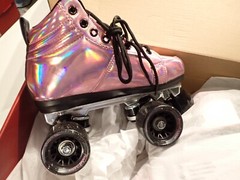 Chaya Vintage Pink Laser Roller Skates 810670 Men’s/Women’s sizes new in box