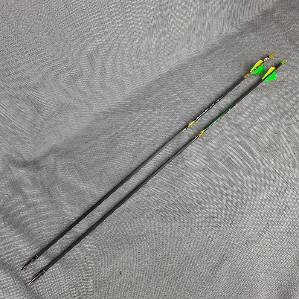 Wolverine Hunter Arrows 2pc 55-70 Carbon 29.5 in Grim Reaper Razortips (used)