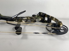 Bear Archery Right-Handed 55-70 Draw Weight Redeem Compound Bow – Emerge 2.0