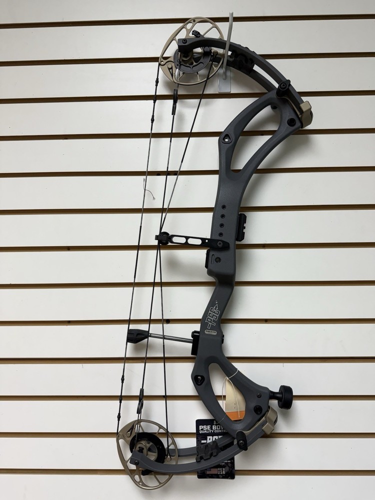 NEW PSE Mach 30 DS Right Hand 70# 24.5-30″ Compound Bow