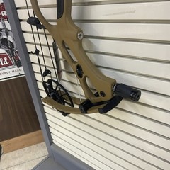 Hoyt RX-9 HBX Gen4 Compound Bow RH 60-70Lbs 27.25-28″ Bourbon