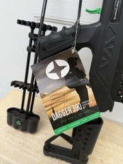 CenterPoint AXCD190FCK Dagger 390 Compound Crossbow Body Only W/ Accessories
