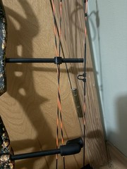 Bear Archery Compound Bow Camouflage Black 70lbs Draw Weight 26in Draw Length