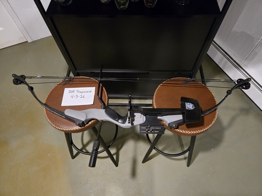 PRO LINE FORCE II – NOS – RH VINTAGE COMPOUND BOW 60-70 LBS 30″ DL