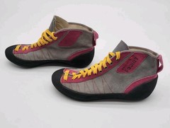 Vintage Boreal «Lince» climbing shoes, a classic model popular in the 80s EU 39