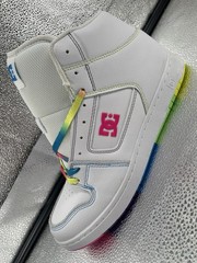 DC Unisex woman’s White Multicolor High Top Sneakers Rainbow Laces Size 10