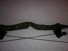 Vintage Bear Whitetail Hunter Green Camo Compound Bow