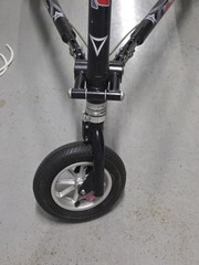 Adult TRIKKE AIR T78cs CARVING SCOOTER 3 WHEEL FOLDING SCOOTER PICK UP ONLY!!!¡!