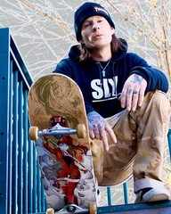 Yocaher 7.75″ Graphic Complete Skateboard – Girl Samurai Series(Blue, Red, Gold)