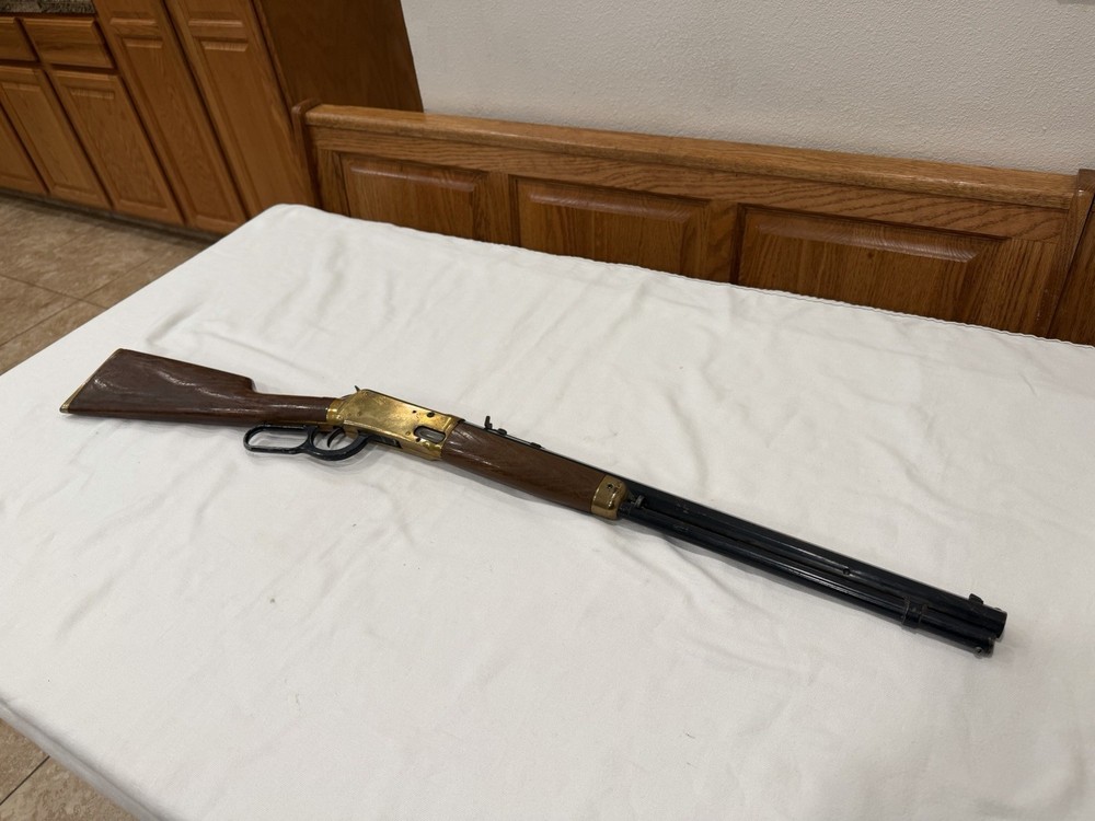 Daisy Sears 799 Lever Action 19052 Octagonal Barrel, Gold Receiver Air Rifle