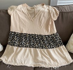 Umgee USA Women’s Shirt Ruffle Loose Blocking Animal Print Short Sleeve M