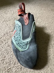 La Sportiva Mantra Climbing Shoes — Size EU 40.5 (US M8/W9) — No-Edge Slipper