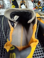 🧗 La Sportiva Finale Climbing Shoes Mens 12 / EU 45 – Vibram Sole Orange Black