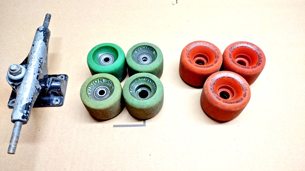 VINTAGE 80’s SLIME BALLS VISION BLURR Skateboard Wheels 60mm 97A RED Green
