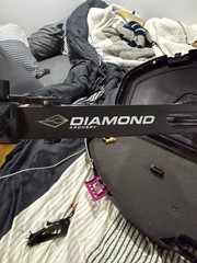 Diamond Archery Atomic Compound Bow Set Black Purple 29lb 19in Case Accessories
