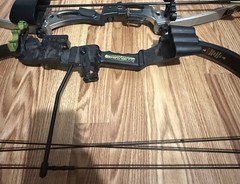 Bow And Arrow (Lot 3 Items)