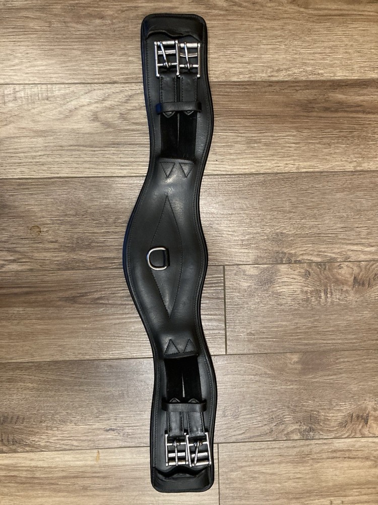 24” Ergonomic Dressage Girth, Elbow Relief