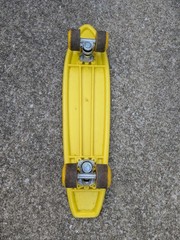 Vintage Variflex Vinyl Skateboard 23in 1980s Retro Original Chucks wheels