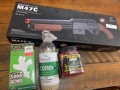 Double Eagle M47C Pump Action Super Shotgun W/ Changeable Hop Up & Loads Of Ammo