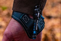 New B3 Archery Alpha Buckle Strap Release Aid w/ Swivel Stem Connector- Black
