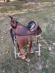 14” Simco 7400 Tooled Leather Saddle FQHB