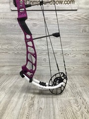 NEW IN BOX W/Warranty PSE Shootdown Pro E2 70# RH Purple Target Bow