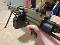 Cybergun x FN M249 MINIMI «Featherweight» Airsoft Machine Gun W/ A&K 1500rd Box