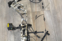Bear Paradigm RH Compound Hunting Bow *Fired Once* FREE SHIPPING