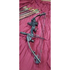 Browning Micro Midas Compound Bow Set w/ Arrows, Quiver & Sight – Youth