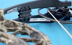 BEAR ARCHERY ALASKAN COMPOUND BOW RH NEW IN BOX 25.5″-31″ 60# 335fps NEW!