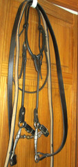 WEAVER BLACK LEATHER FUTURITY KNOT WESTERN BRIDLE W/SPLIT REINS, DLB JOINT BIT