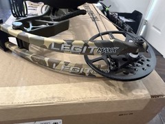 Bear Archery Legit RTH Compound Bow – Olive/Fred Bear Camo (AV13A21137R)