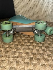 C SEVEN Adults Aquamarine Roller Skates (58MM83A) Size 8