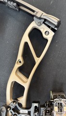 Elite Basin 20-70lb Compound Bow RH