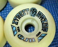Vintage Santa Cruz OJII STREET RAZOR Skateboard Wheels, 60mm 92A, 1980s NOS!