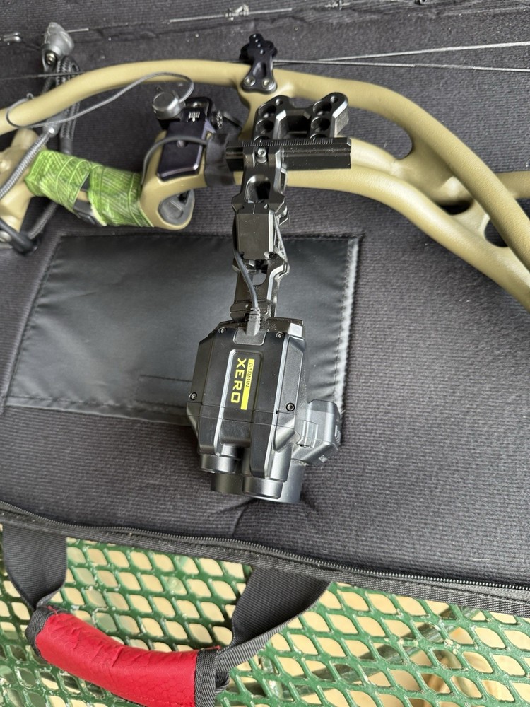 Garmin Xero A1I Pro Bow Hunting Compound Bow Sight, Right Hand, Green/Black