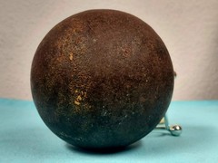Vintage Cast Iron Eight (8) Lb Shot Put Ball 3 1/2″ Diameter GUC
