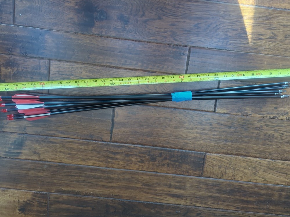 32-In Aluminum Arrows With Practice Tips Feathers And Nocks