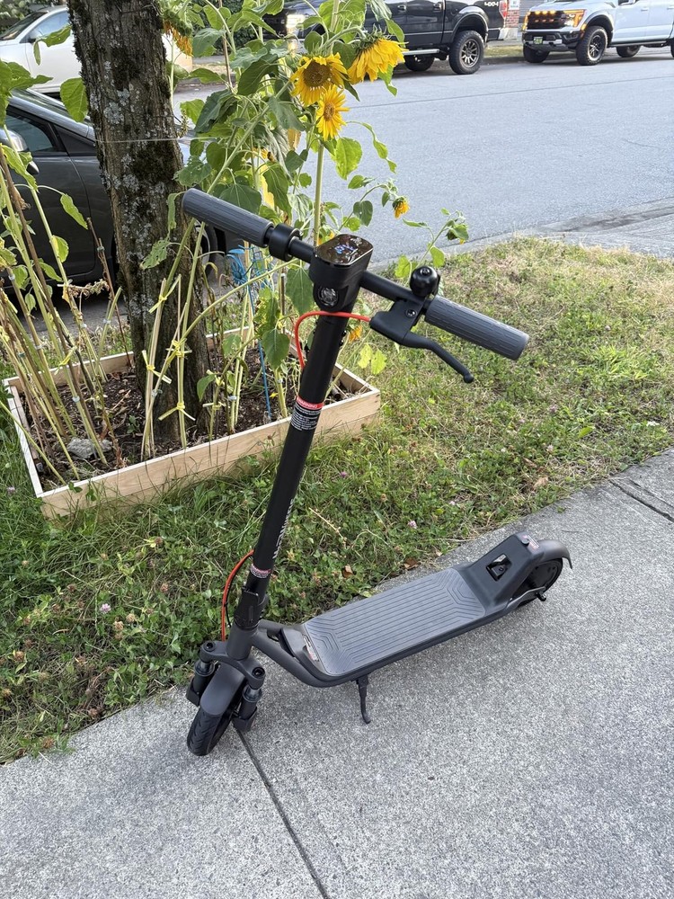 Electric Scooter for Teen/Adult – Foldable, Dual Suspension, Ideal Commute APP