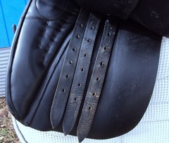 COLLEGIATE Dressage Saddle – 17″ Seat – GREAT! FREE Stirrups, Leathers, Girth