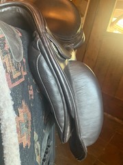 2016 Custom Saddlery Advantage R Monoflap Dressage Saddle 17.5″ NM (see details)