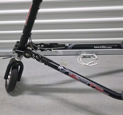 Adult TRIKKE AIR T78cs CARVING SCOOTER 3 WHEEL FOLDING SCOOTER PICK UP ONLY!!!¡!