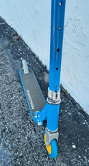 SWAGTRON K1 Kick Scooter Children & Teens Foldable Blue w/ Yellow Free US Ship