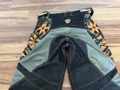 2006 Empire Grind Paintball Pants SZ SMALL (28-32) (PLEASE READ DESCRIPTION)