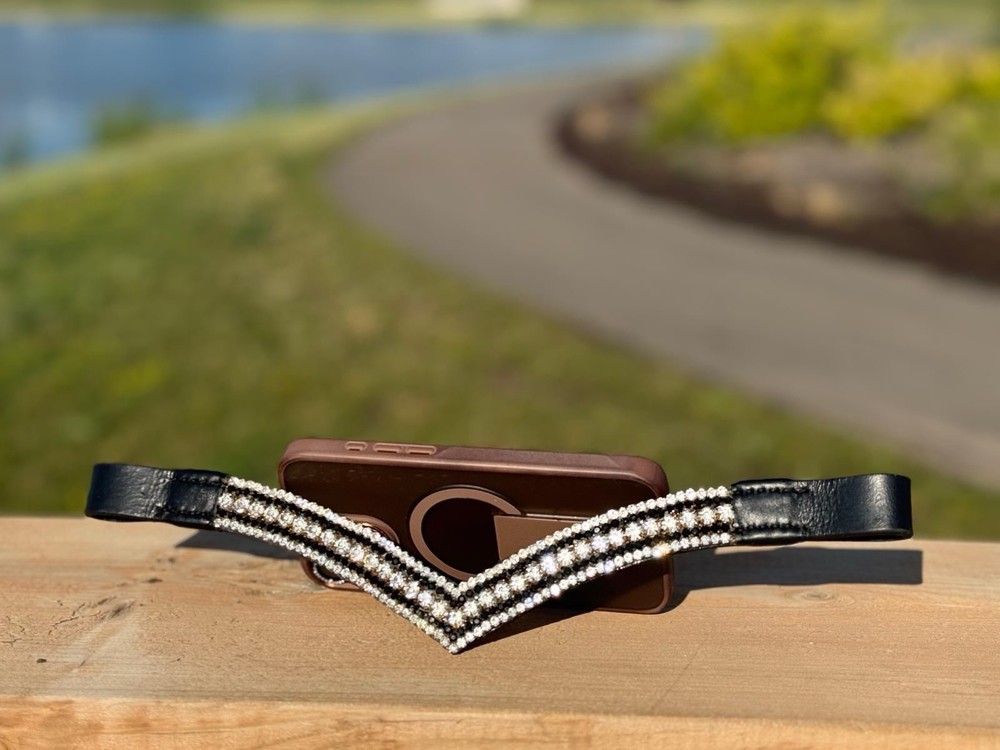 Elegant 5-Row Black And Sliver Crystal V-Shape Browband