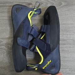 Evolv Defy TRAX Rock Climbing Shoes Women’s Size 11 Black Blue Double Strap