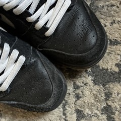 Nike SB Dunk Low Pro Skateboarding Shoes Black w/ White Laces Size 12