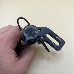 Quality Archery Designs Ultrarest Hunter Right Hand Arrow Rest – Black